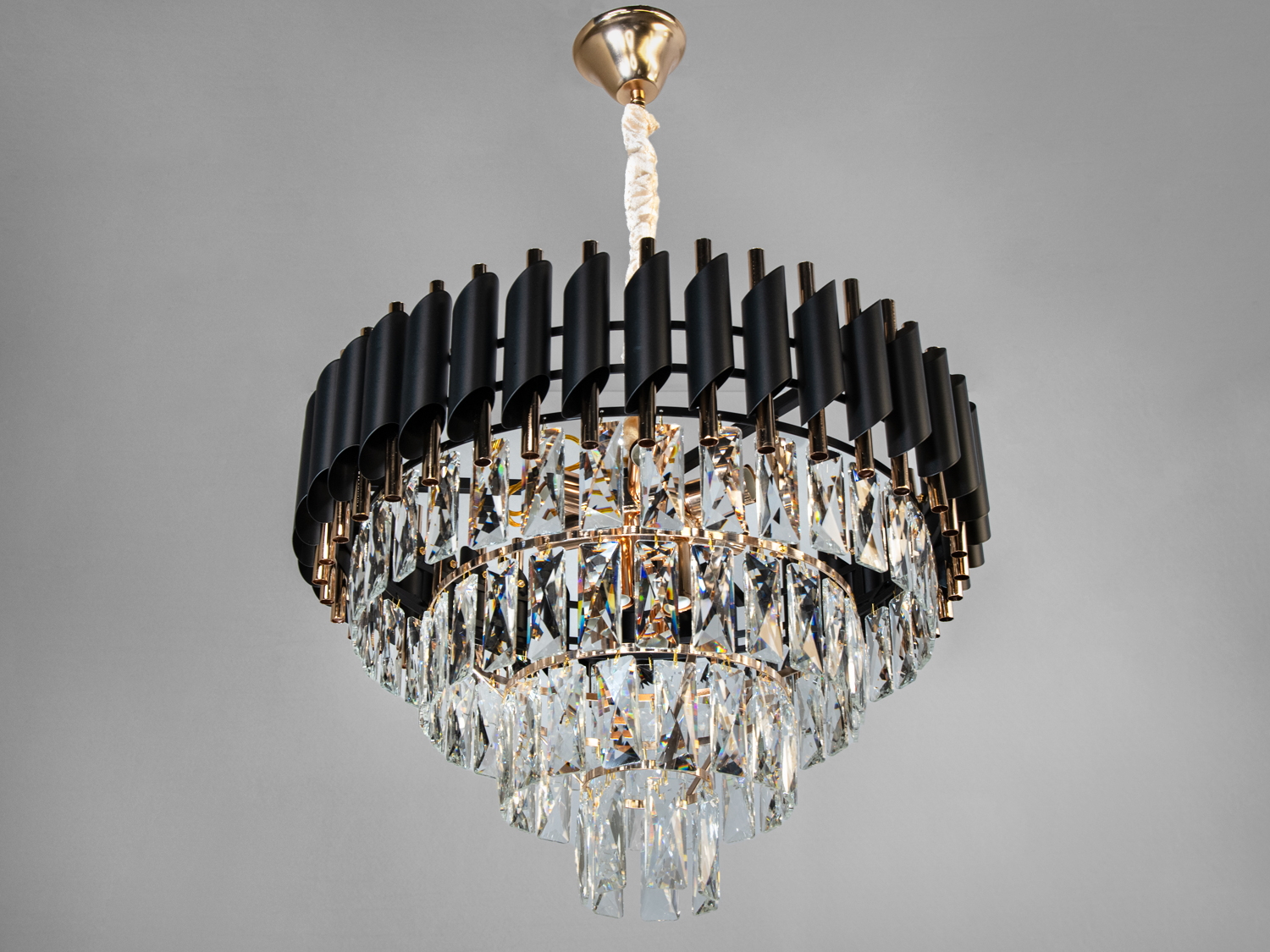 Підвісна люстра Серія 1013 чорний-золото 9 ламп