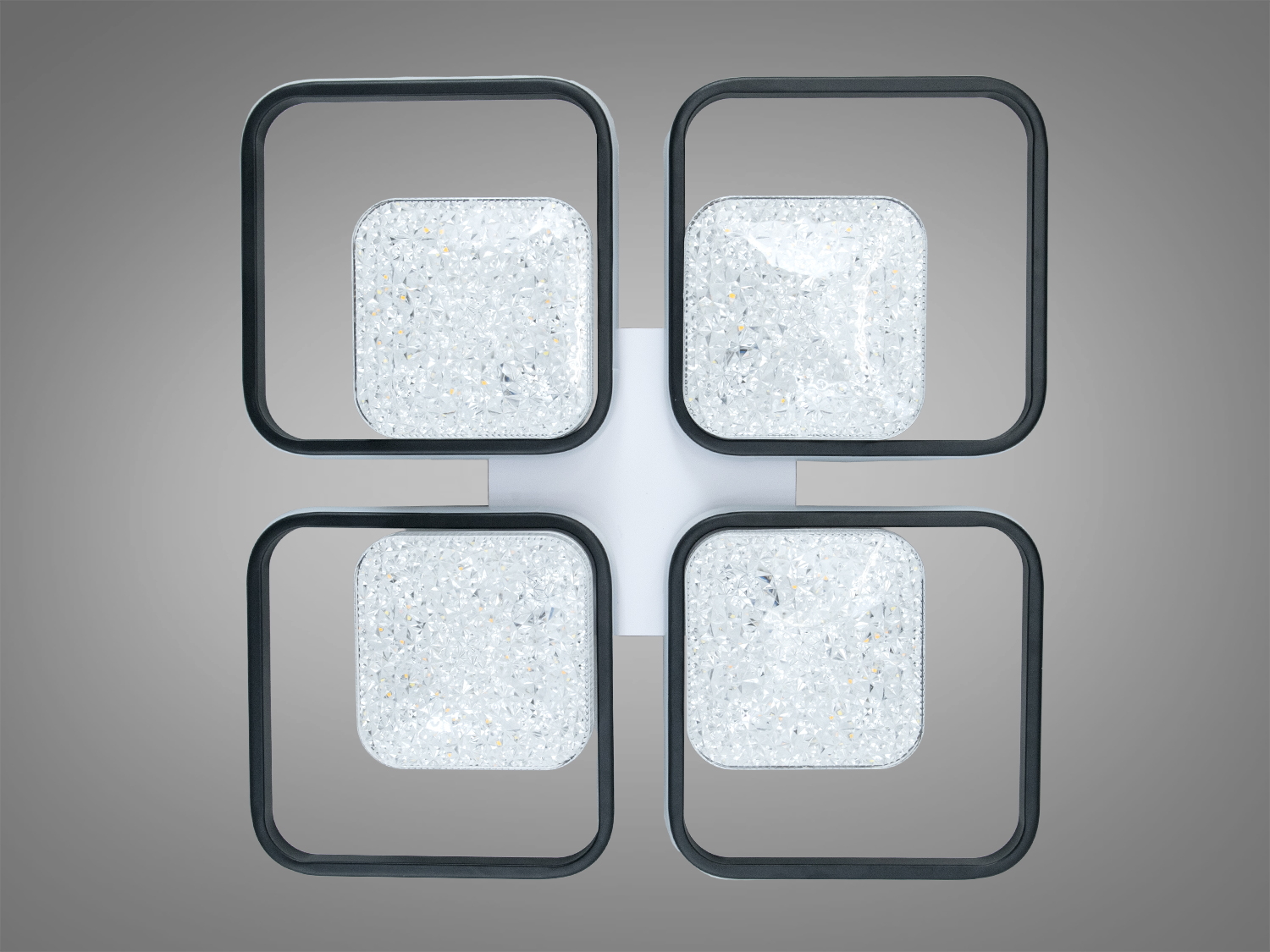 Стельовий світильник із чотирма квадратними модулями, чорні рамки, кристалічні поверхні, підходить для сучасного інтер′єру, монтаж на стелю.