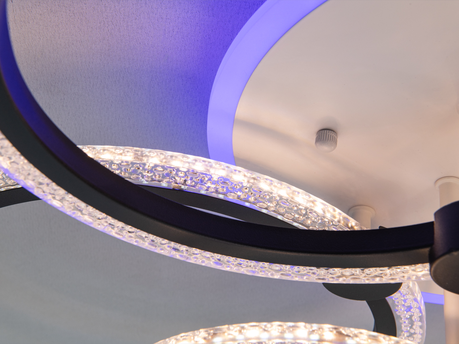 Люстра стельова Diasha чорна 6 кілець 105Вт димер