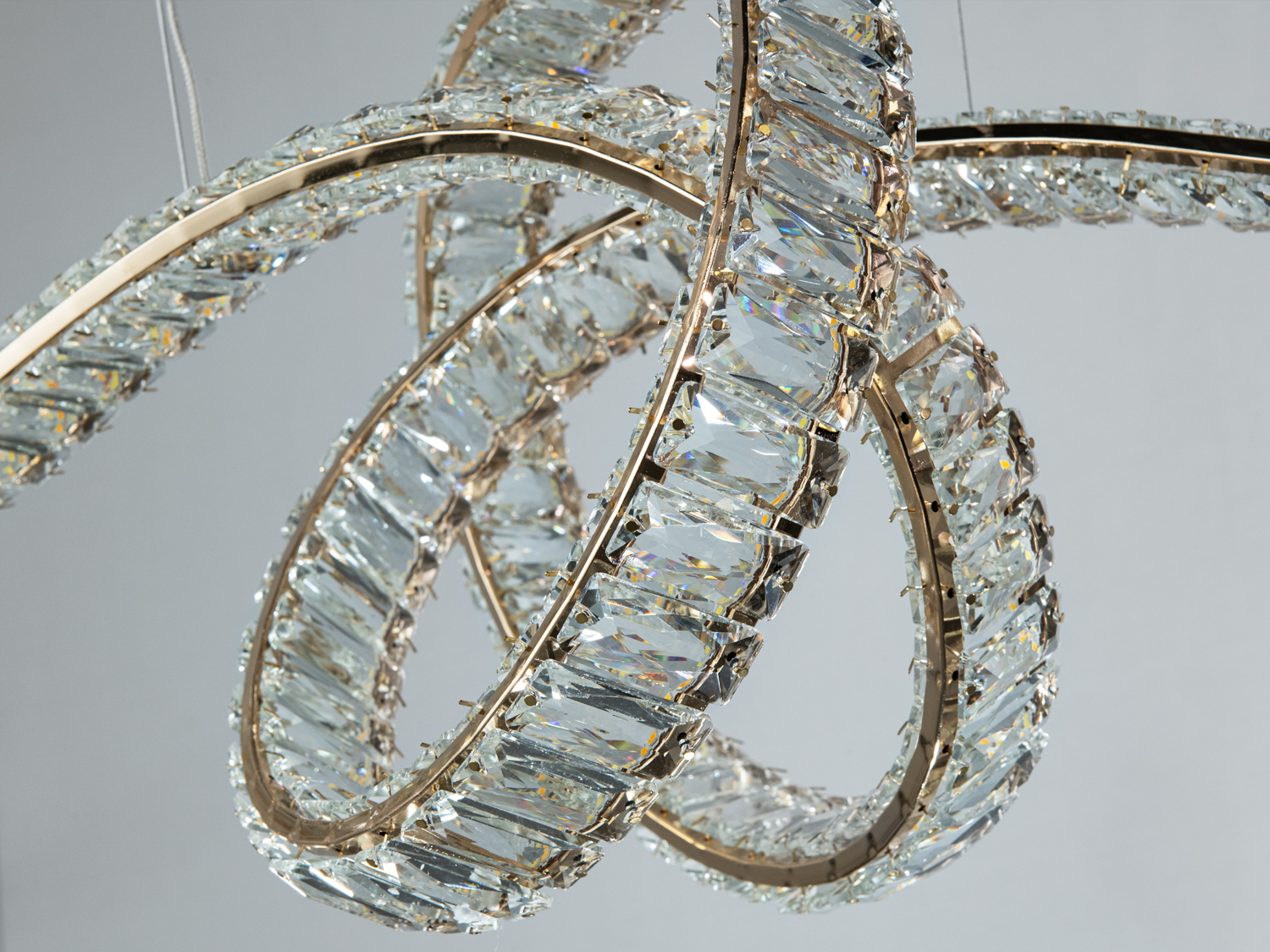 Підвісна люстра LED Diasha золото 85Вт пульт 15м²