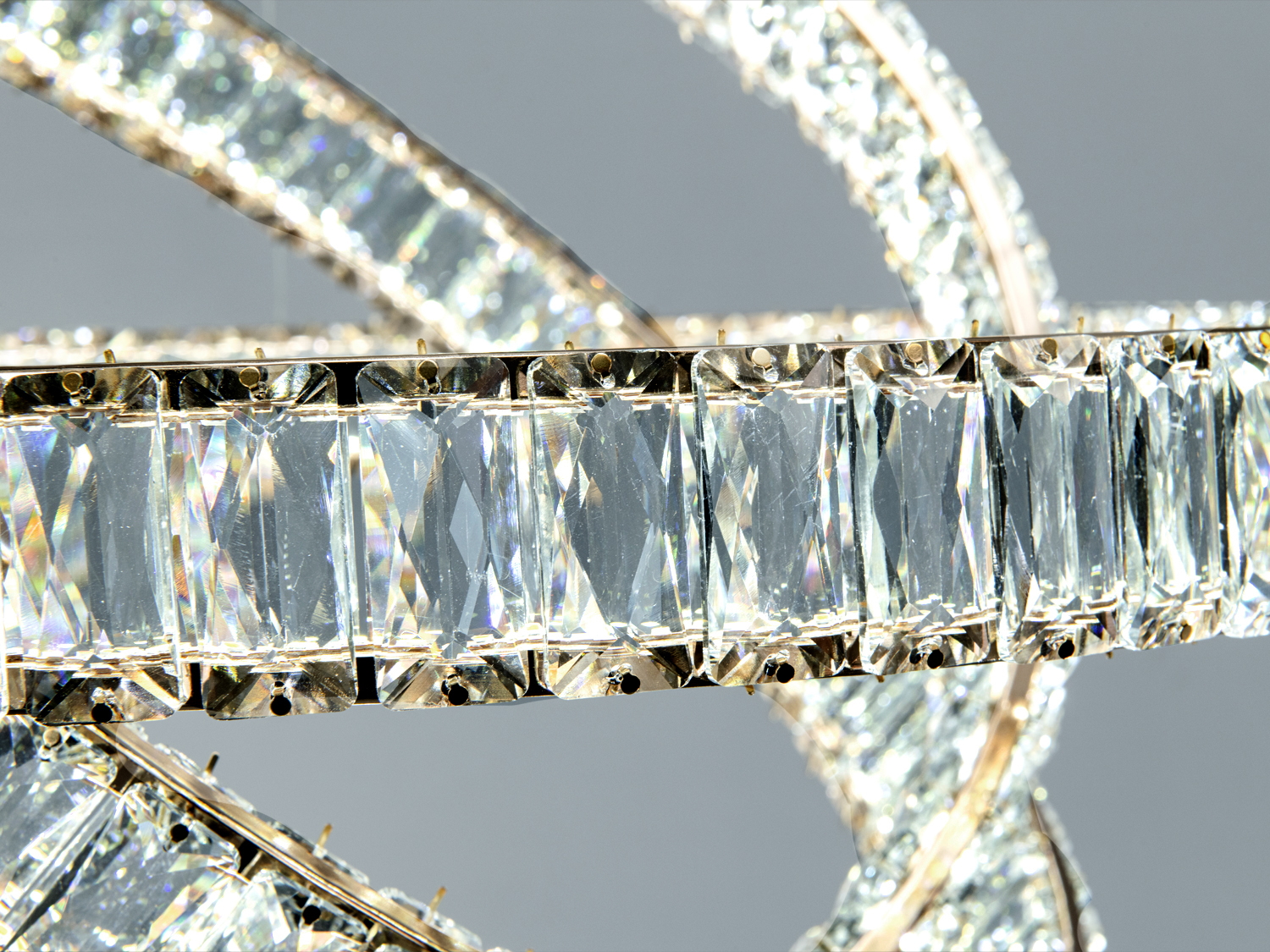 Світлодіодна люстра золото 3 кільця з пультом