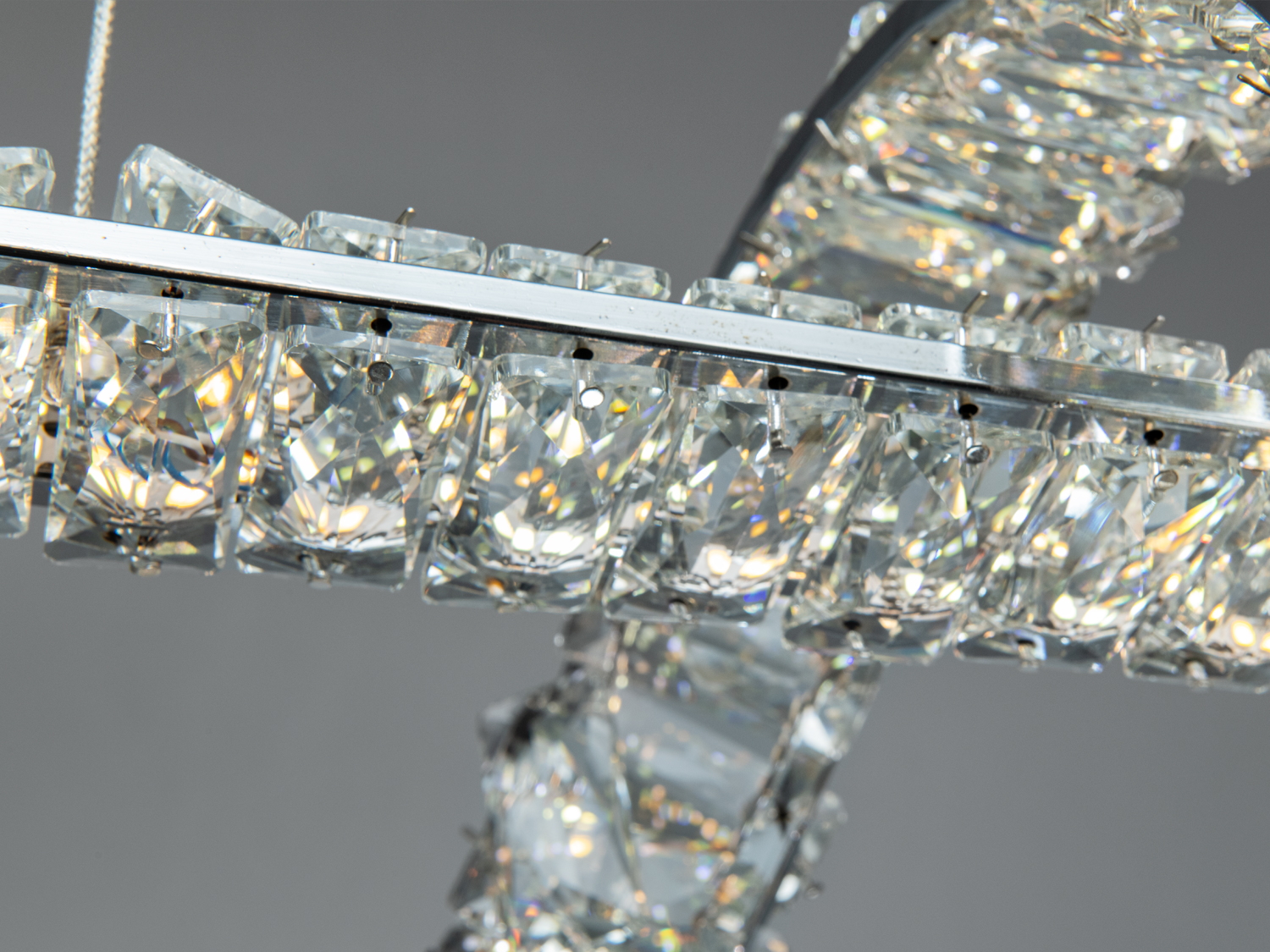 Підвісна люстра Diasha LED хром 84 Вт пульт