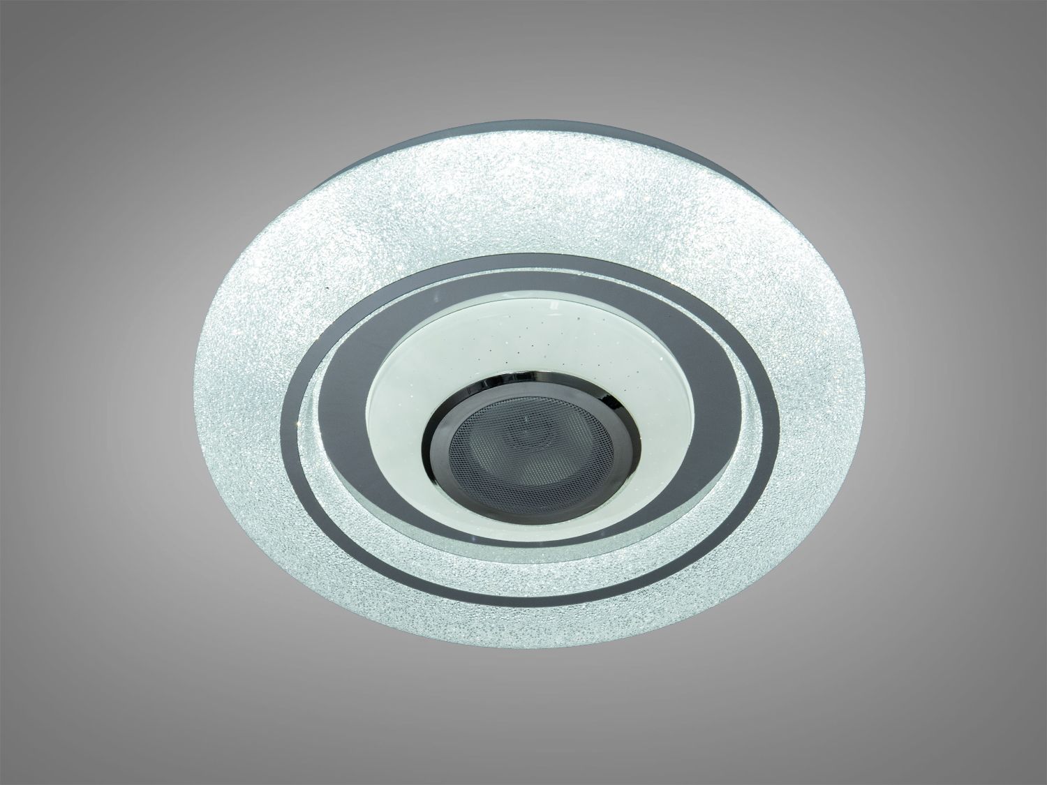 Біла стельова лампа з матовим покриттям. Підходить для офісів, забезпечує яскраве освітлення. Легкий монтаж на будь-яку поверхню.