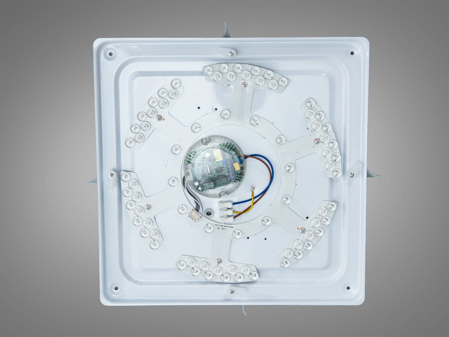 Стельова смарт LED RGB люстра біла 70 Вт 12 м²