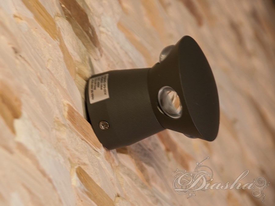 Вологостійкий світильник з LED чотирьохпроменевою підсвіткою, 4 Вт