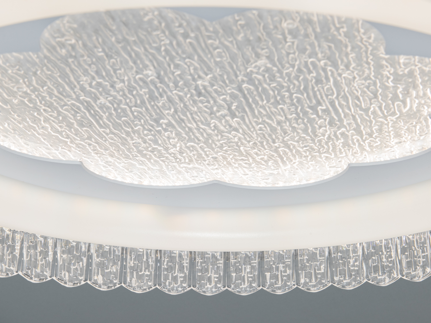 Стельова люстра Diasha біла 85Вт