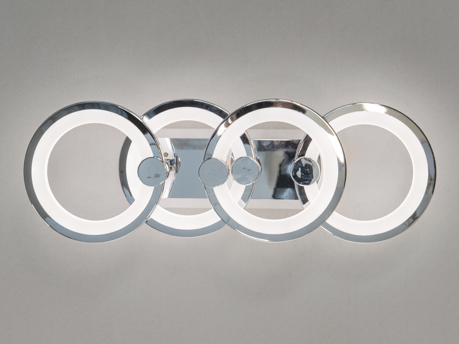 Сучасна стельова LED люстра з пультом, підсвічуванням, 65W, хром