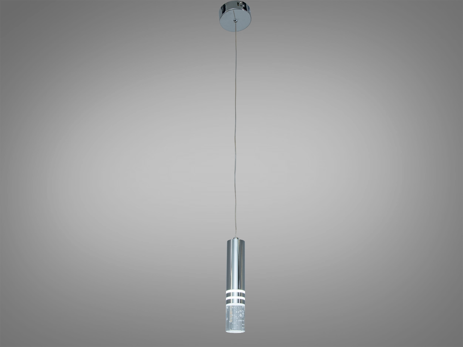 Підвісний світильник циліндричної форми з металевим корпусом та акриловим розсіювачем, підходить для сучасного інтер′єру.