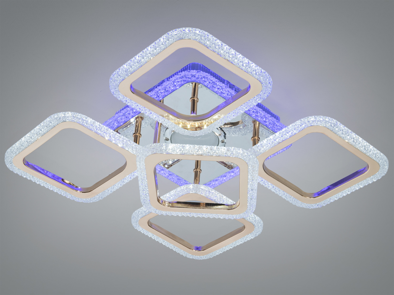 Світильник з пультом, квадратна форма, білий корпус, підходить для вітальні, стельовий монтаж.