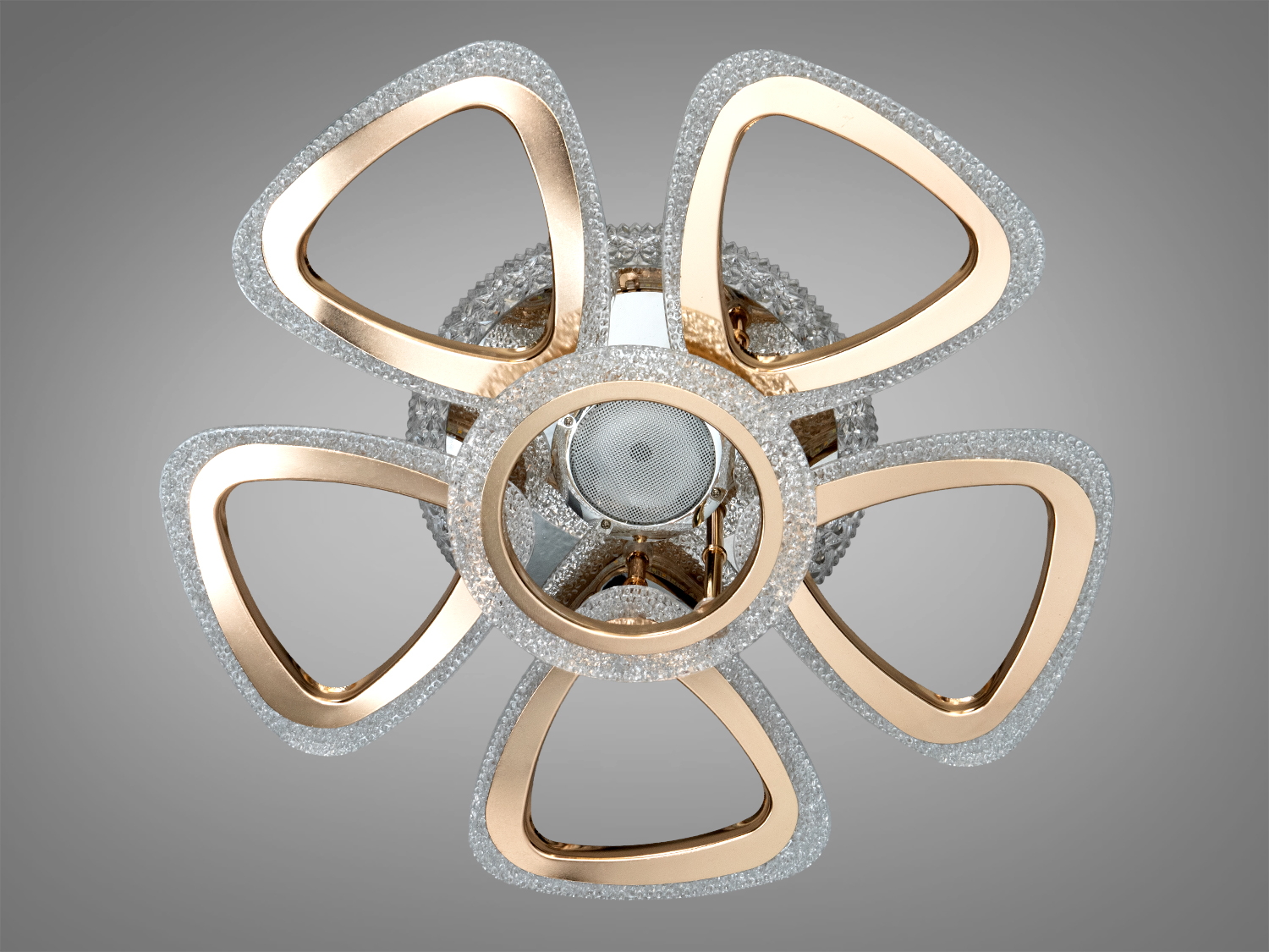 Стельова люстра з п′ятьма трикутними елементами, виконаними з матового скла, забезпечує рівномірне освітлення.