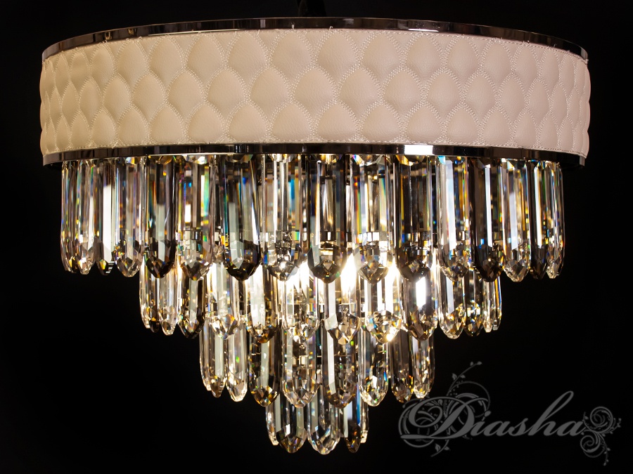 Сучасна кришталева люстра