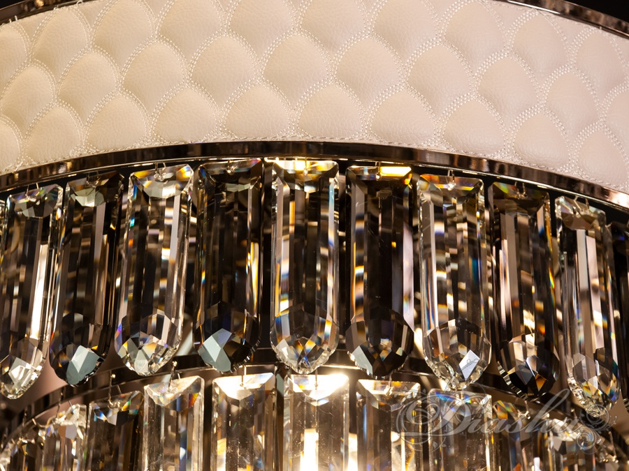 Сучасна кришталева люстра