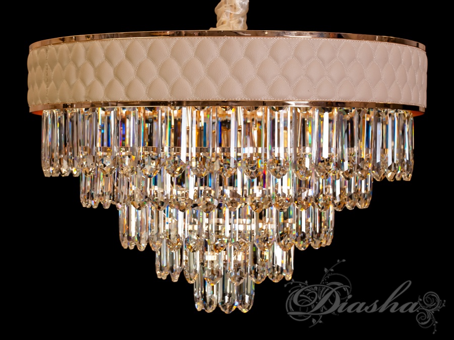 Сучасна кришталева люстра