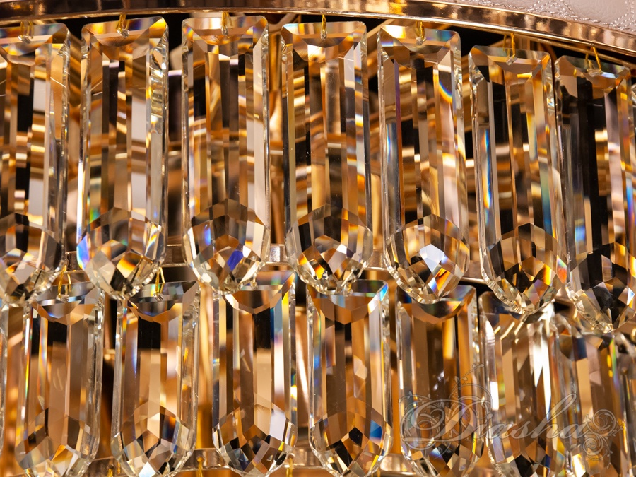 Сучасна кришталева люстра