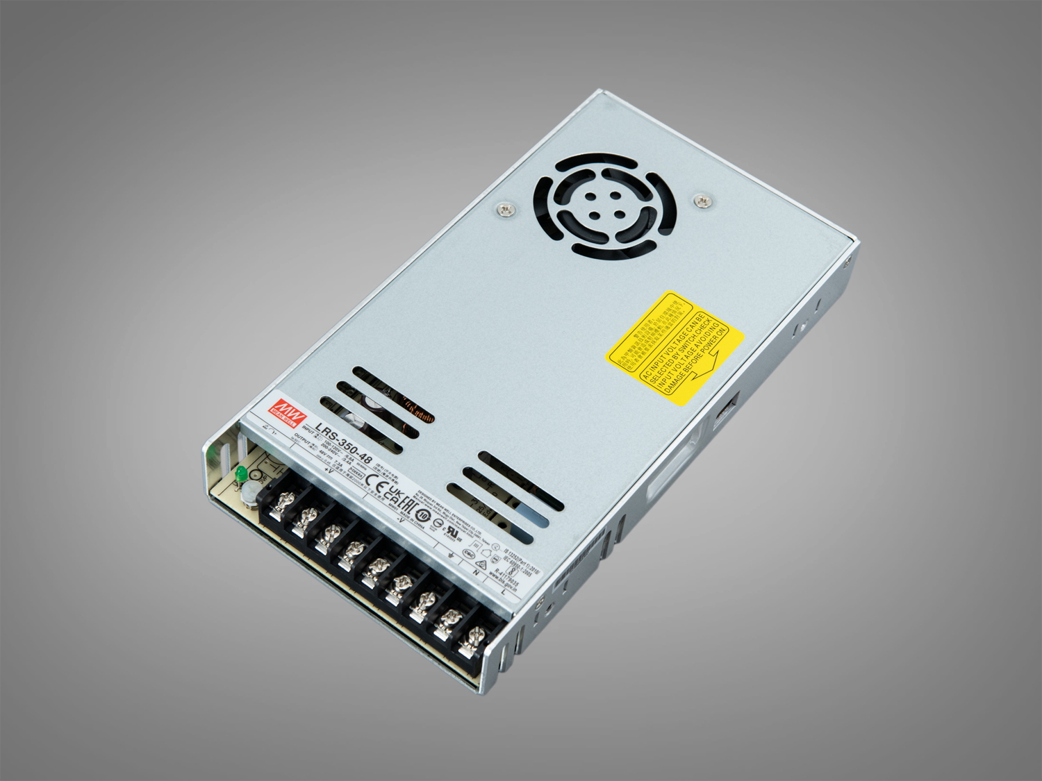 Блок живлення металевий, має вентиляційні отвори та кріплення для монтажу. Призначений для стабільного живлення електронних пристроїв.