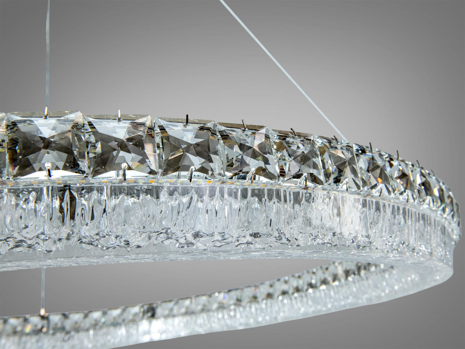 Підвісна LED люстра кільце золото 130W