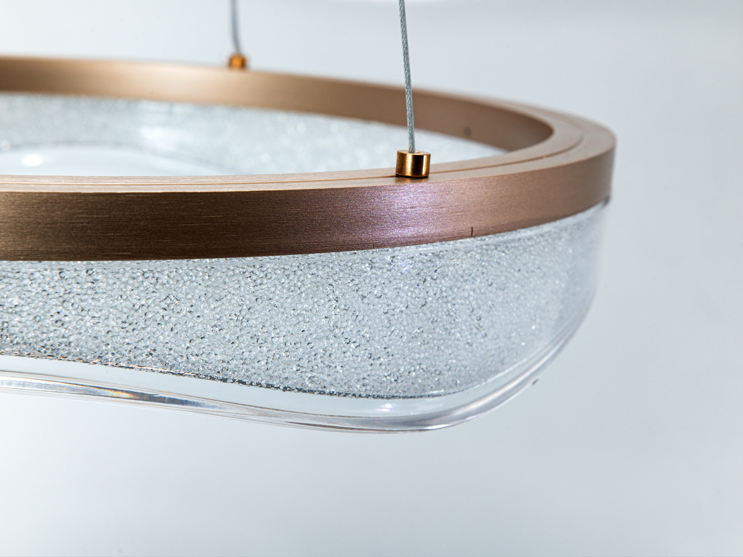 Підвісна LED люстра з пультом шампань 122 Вт