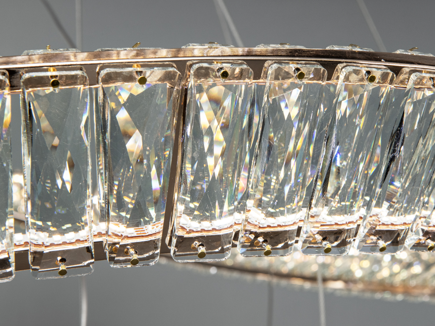 Світлодіодна люстра спіраль золото 285 Вт