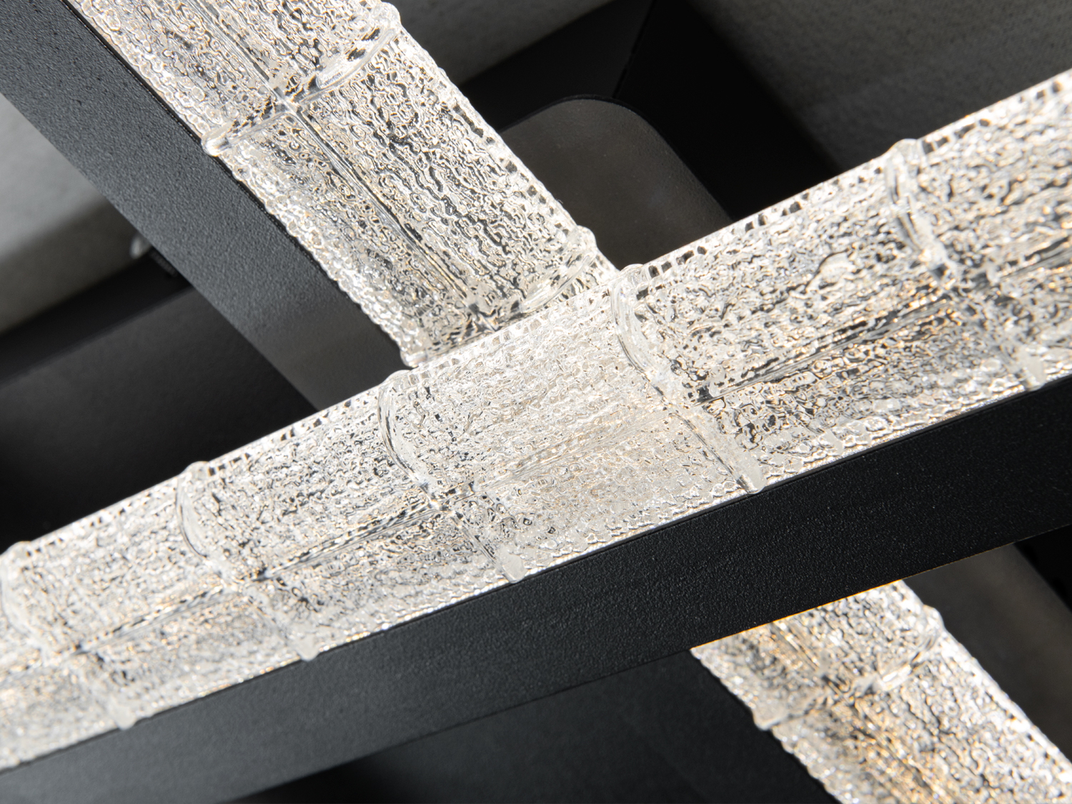 Стельова LED люстра чорна 57W 3135lm 3 режими