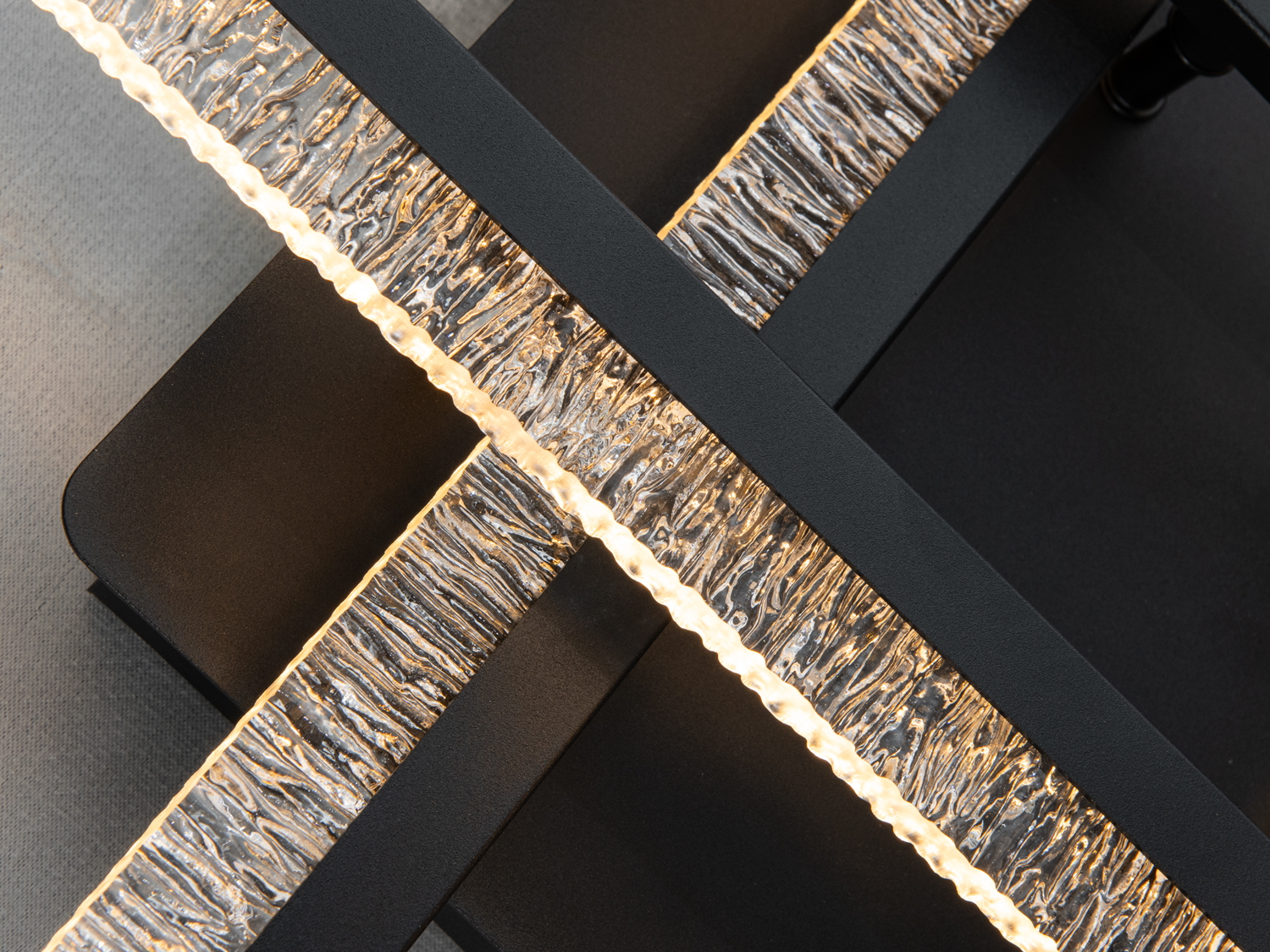 Стельова LED люстра чорна 60W 3300 лм 3 режими