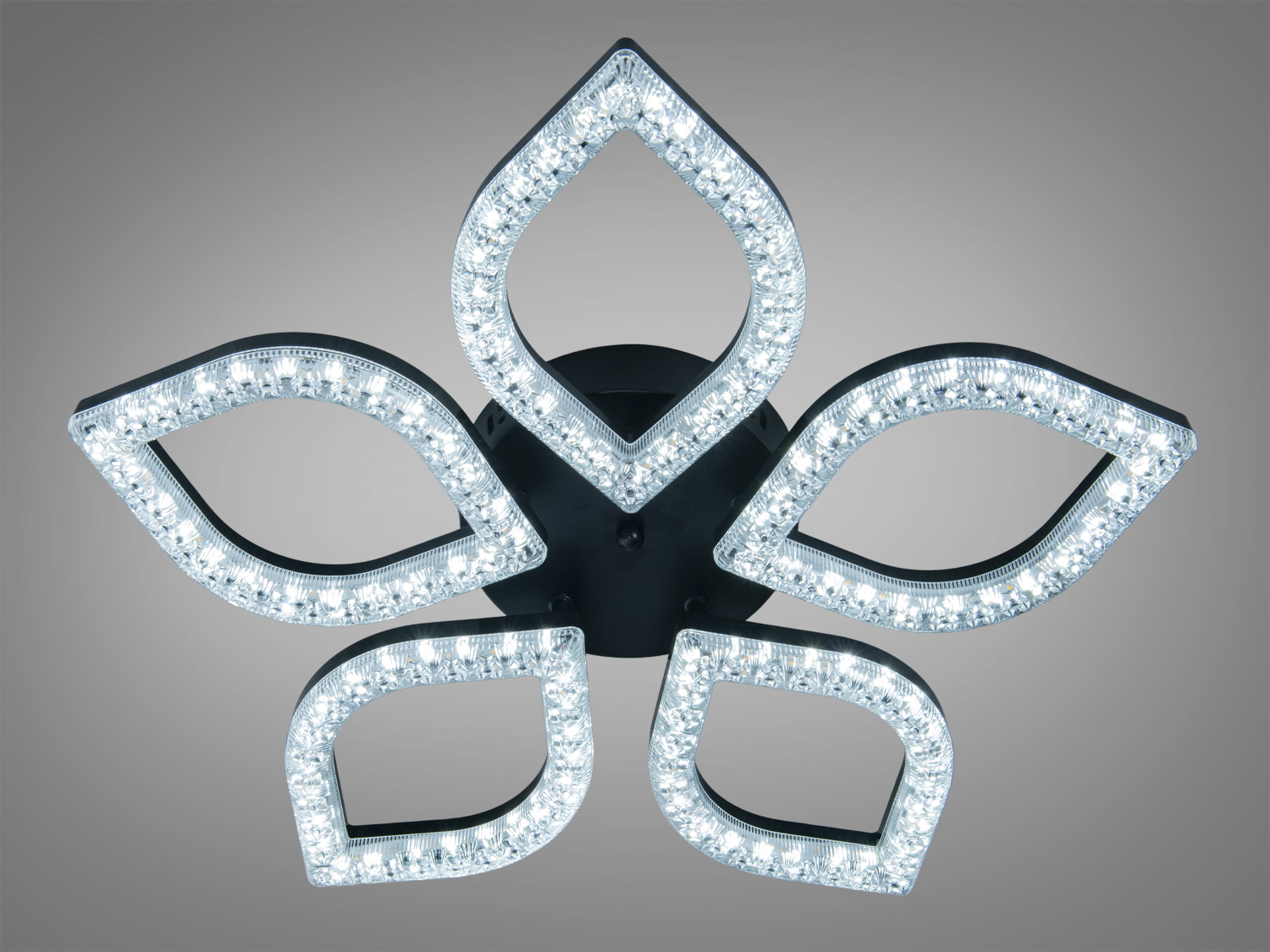 Стельова LED люстра Diasha MX4773-5SBK 73 Вт чорна з 5 акриловими пелюстками. Для 12–15 м², рівномірне м’яке світло, монтаж на стелю без пульта.