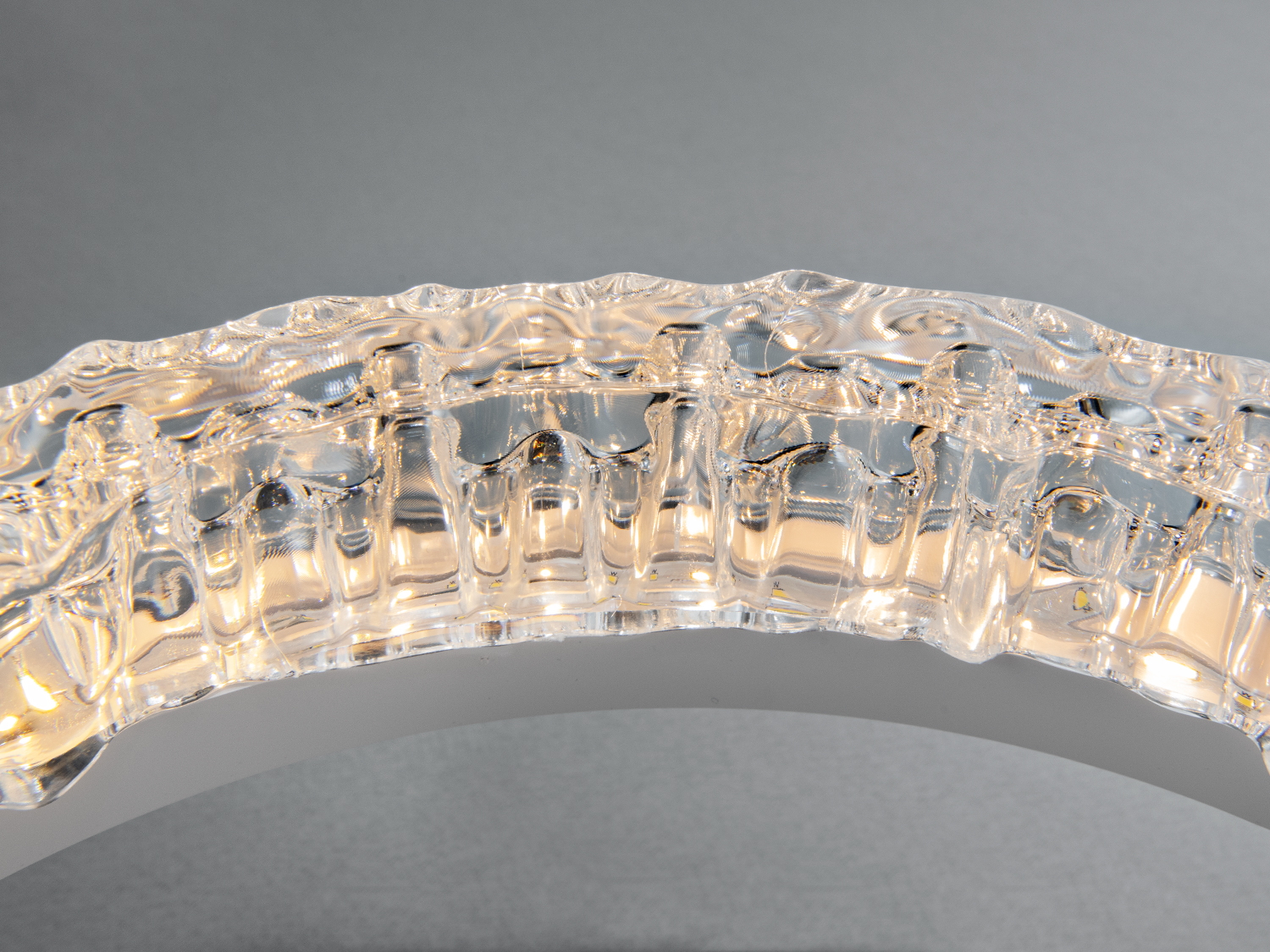 Стельова світлодіодна люстра біла 90W