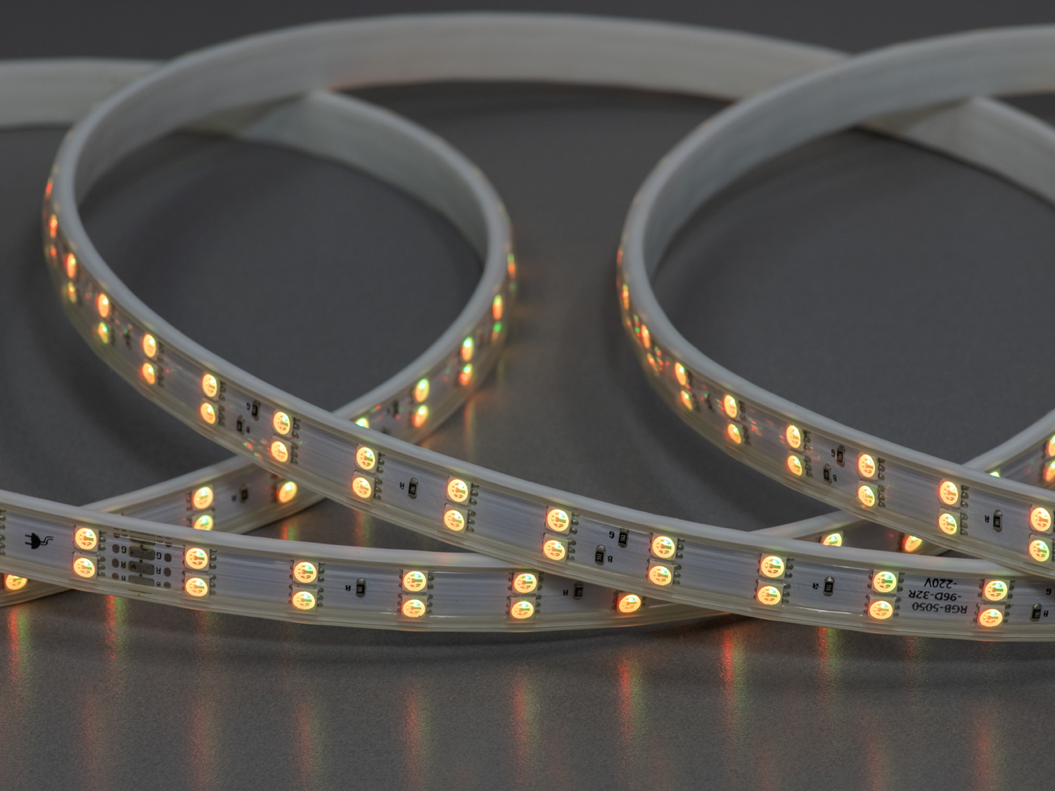 LED стрічка 220в, 96 шт/м, герметична, 15мм, RGB