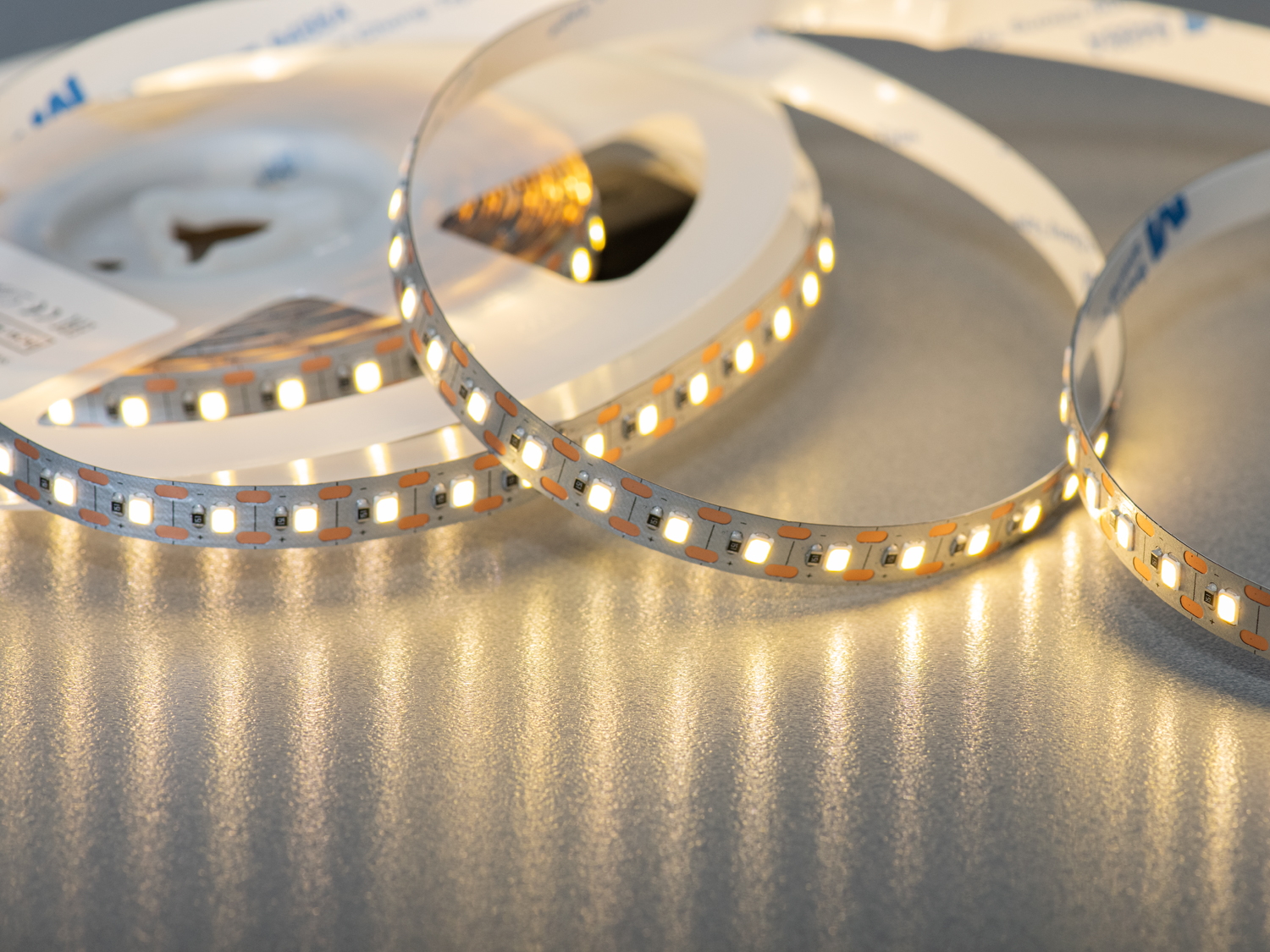 LED стрічка 5В з USB, 120 діодів на метр, 8мм, теплий. Led стрічка з USB-розємом — сучасне рішення для підсвічування телевізора, дзеркала або навіть дитячого ліжечка. LED стрічка 5В з USB, 120 діодів на метр, 8мм, теплий. Led стрічка з USB-розємом — сучасне рішення для підсвічування телевізора, дзеркала або навіть дитячого ліжечка.