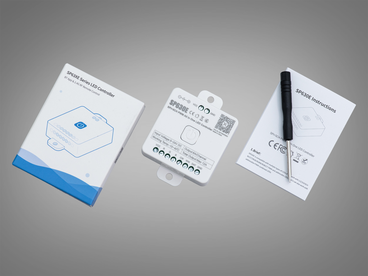 Комплект SP630E: контролер, інструкція, викрутка, коробка. Призначений для керування світлодіодами, зручний монтаж.