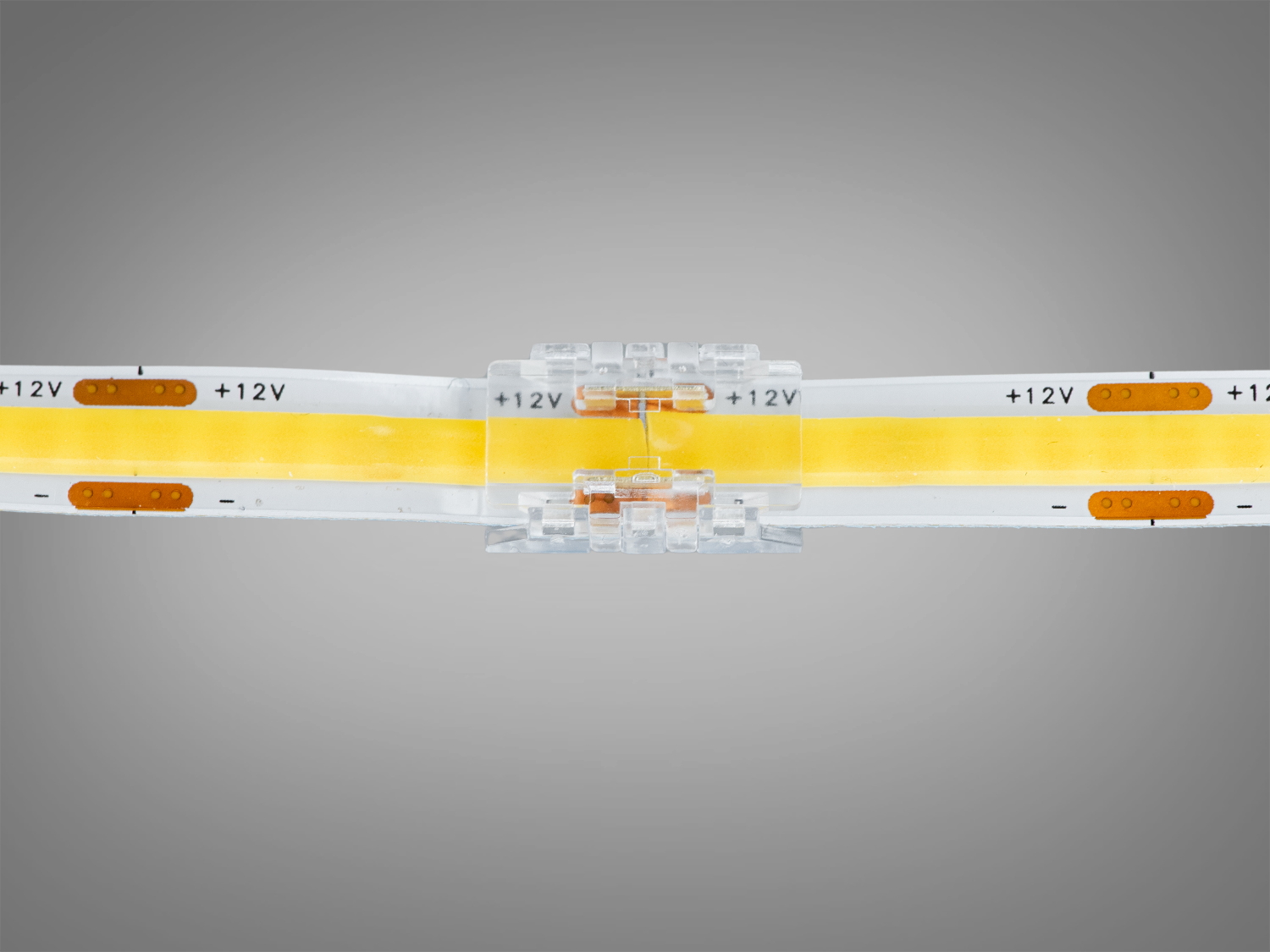 Світлодіодна стрічка з жовтим покриттям, підключена через конектор. Використовується для акцентного освітлення.