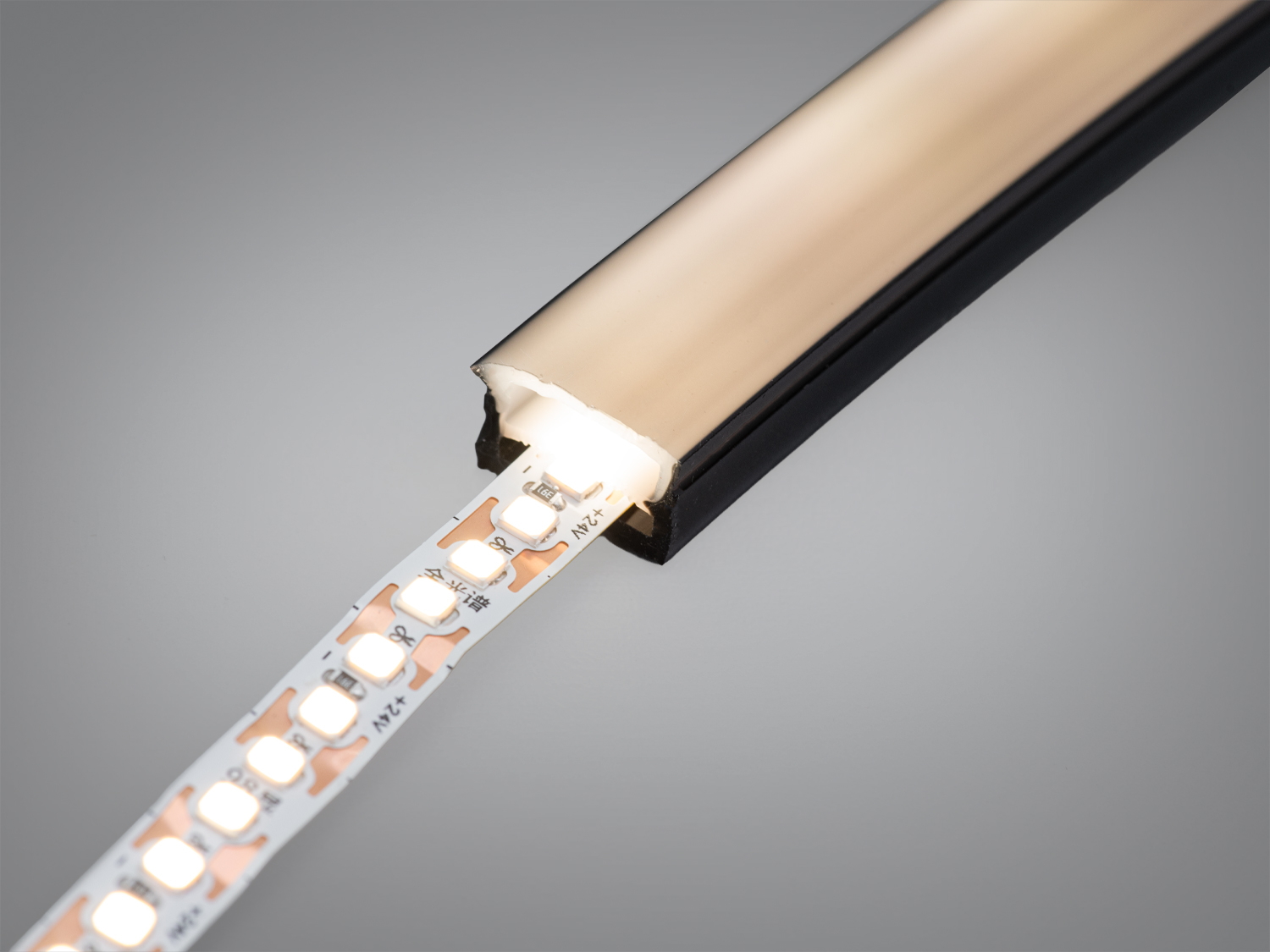 Гнучкий профіль для LED стрічки, накладний