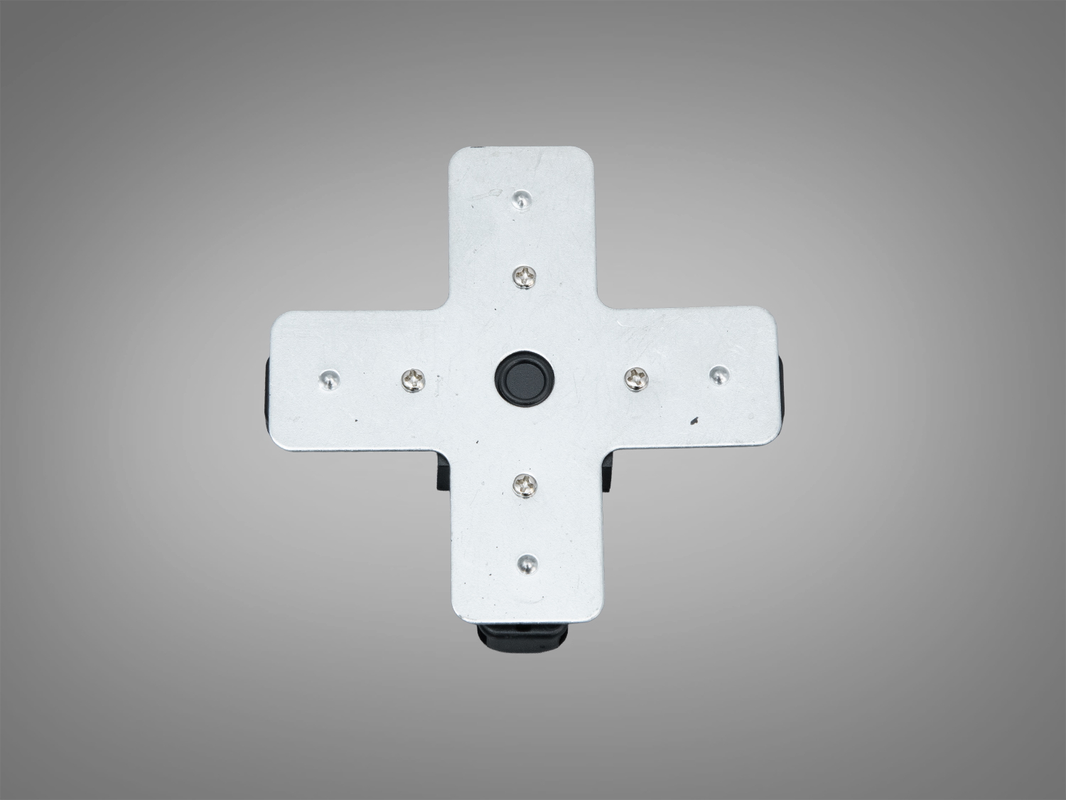 Металевий хрестоподібний елемент з шістьма гвинтами, призначений для монтажу в системах освітлення.