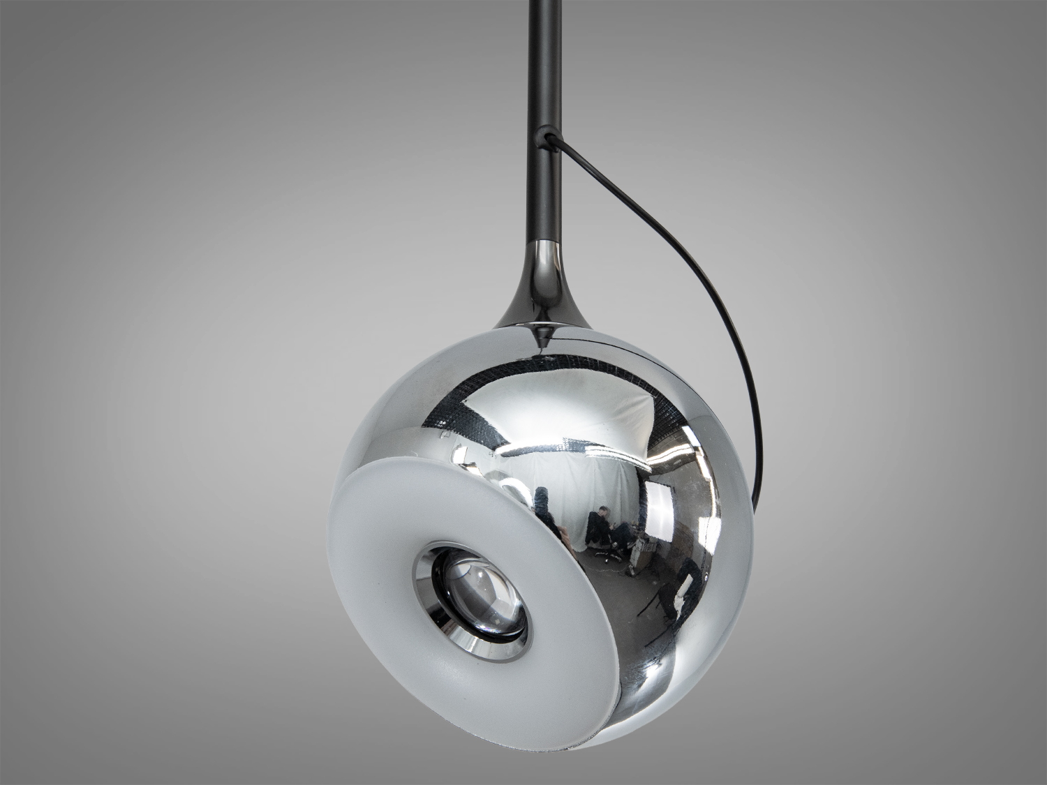 Підвісний світильник LED 7 Вт хром магнітний