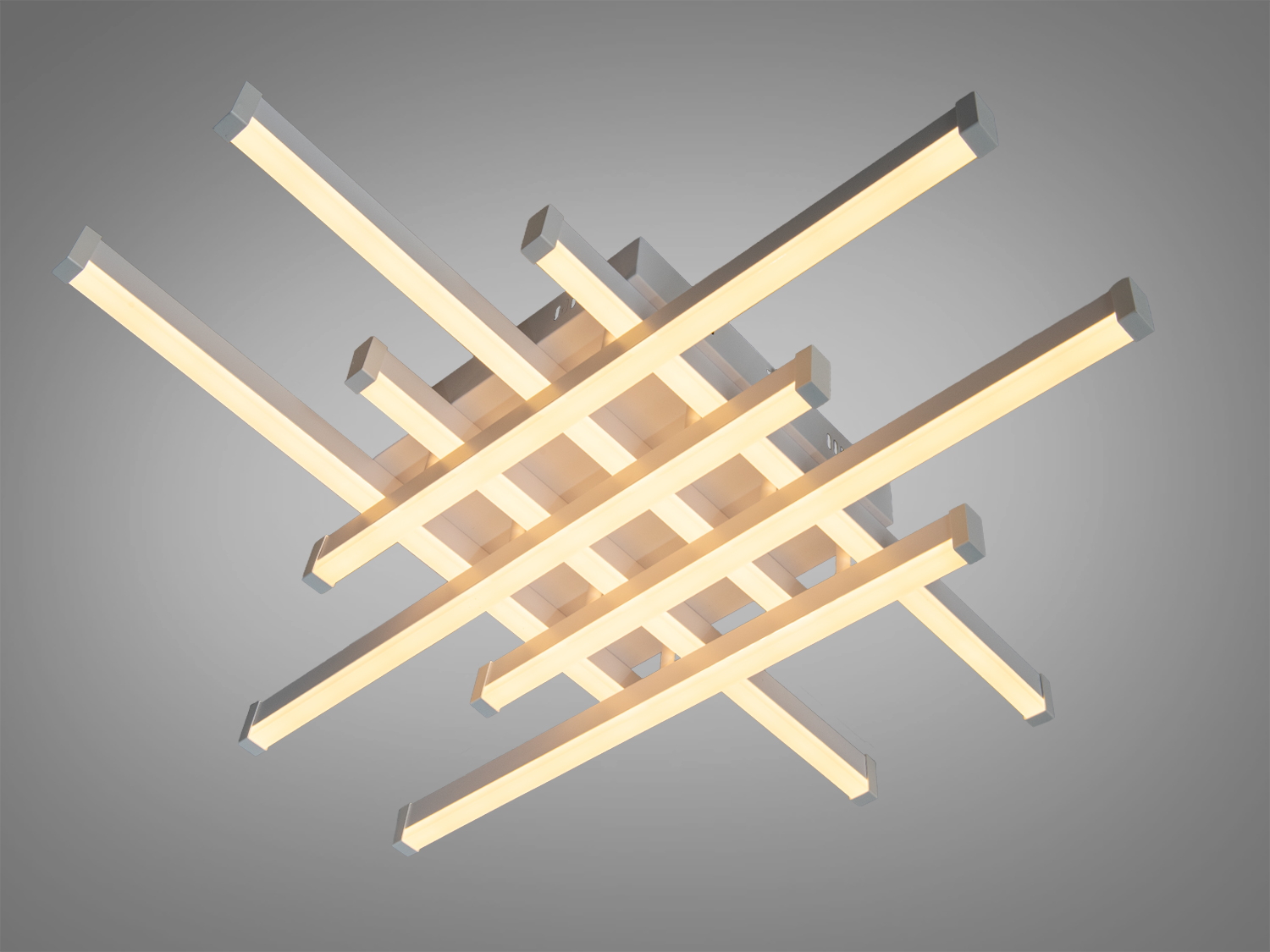 Світильник з перехресних світлодіодних планок, що утворюють геометричний візерунок. Підходить для сучасних інтер′єрів, стельовий монтаж.