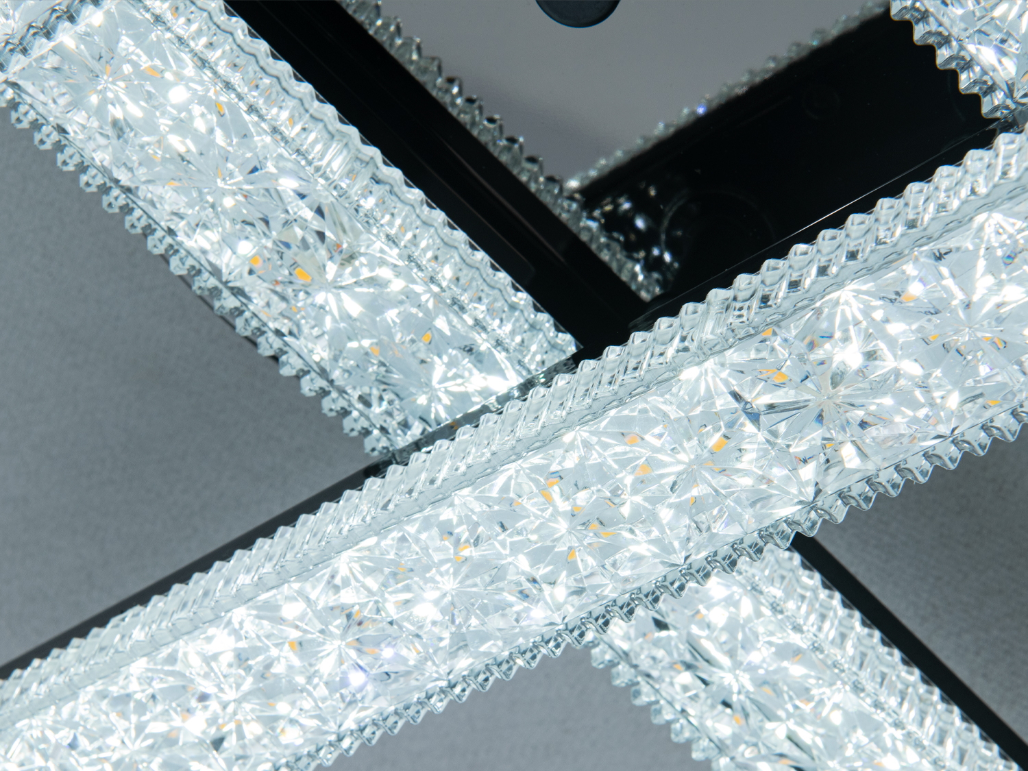 Люстра стельова LED чорний хром 62W три режими