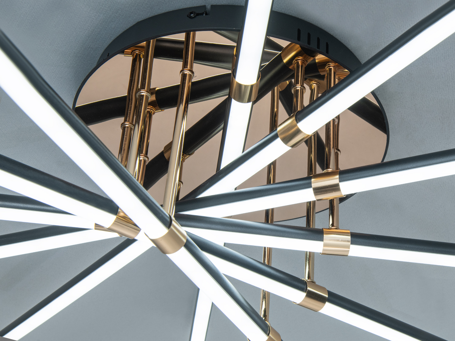 Світлодіодна люстра Diasha чорна 140 Вт 24 м²