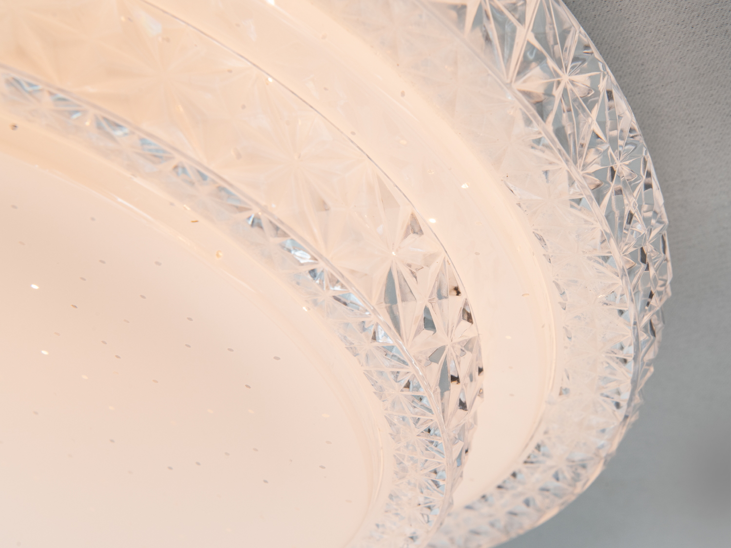 Стельова світлодіодна люстра LED біла 22 Вт 1210 лм 3 режими