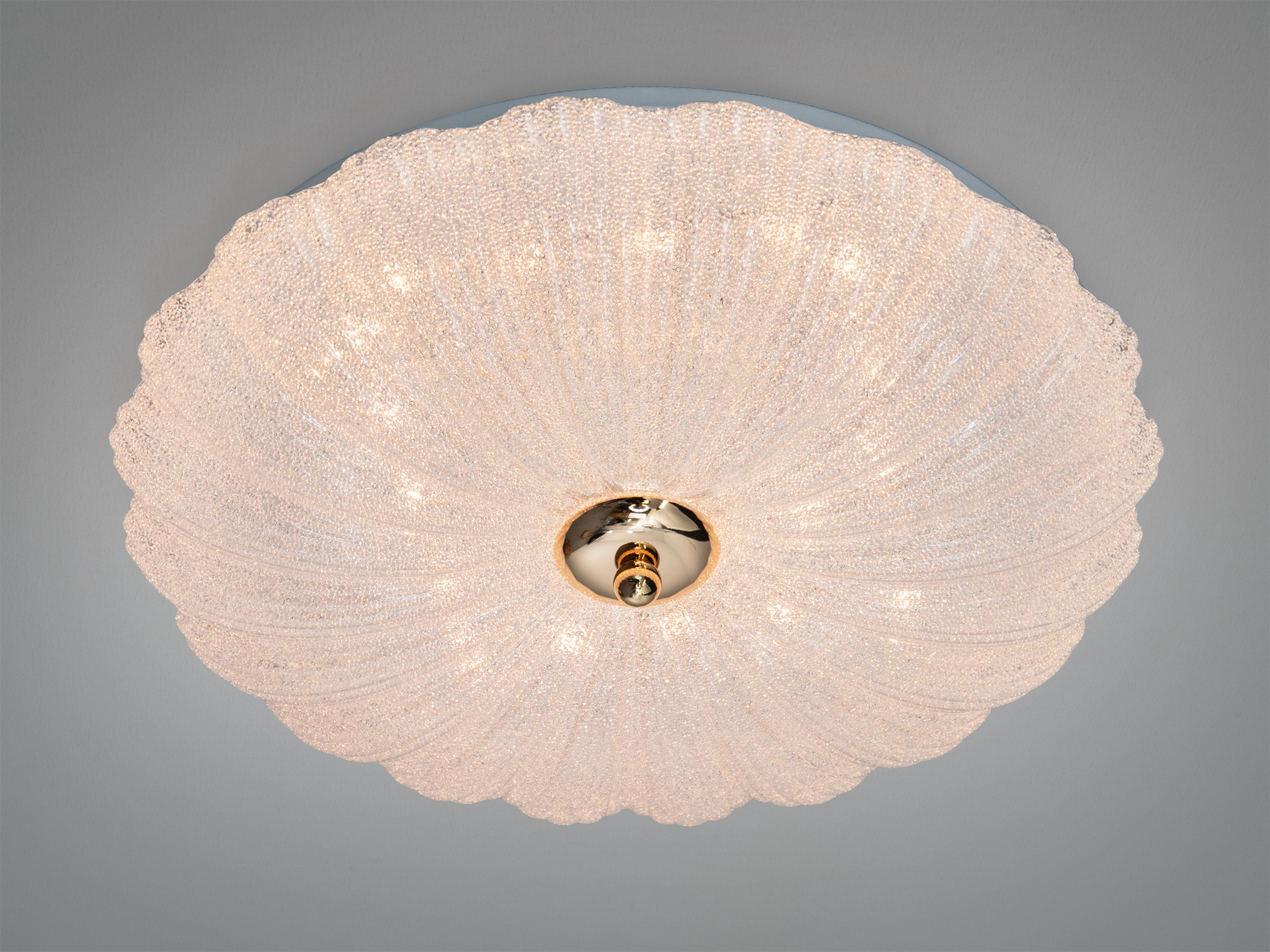 Кругла LED стельова люстра 34 Вт, біла із золотою вставкою, без пульта. Рівномірне світло для кімнат до 6 м², сумісна зі смарт-реле.