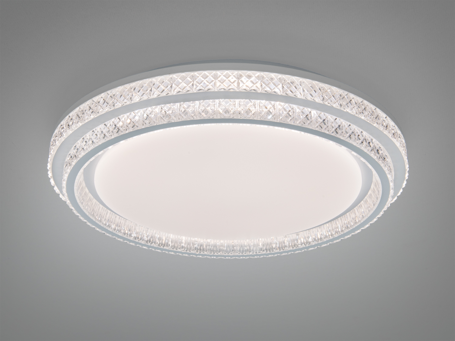Біла кругла LED люстра 34 Вт для площі до 6 м². Прозорі кільця з кришталевим ефектом, матовий центр, накладний монтаж, керування настінним вимикачем.