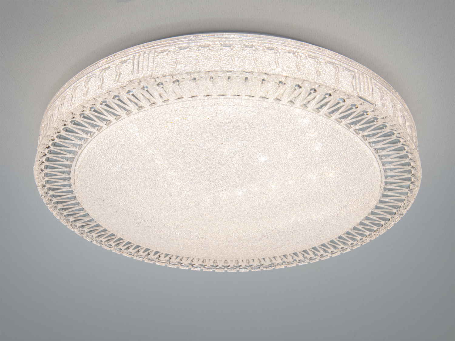 Кругла LED люстра Diasha, 34 Вт, біла, для кімнат до 6 м². Накладний монтаж, керування від вимикача, без пульта; сумісна зі смарт-рішеннями через зовнішні пристрої.