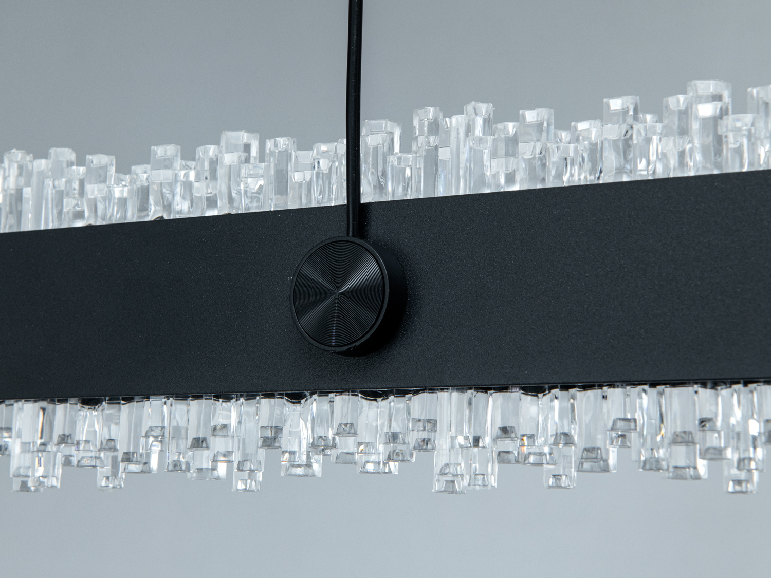 Підвісна LED люстра лінійна чорна 52W