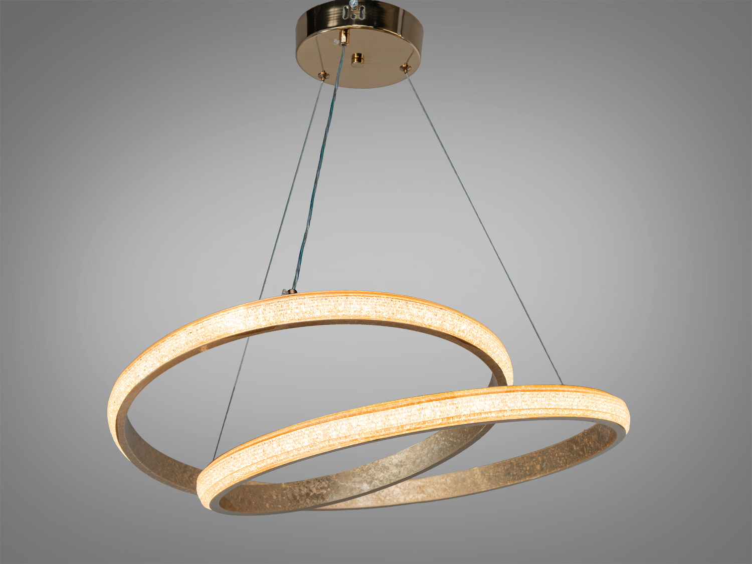 Стельовий світильник з двома кільцями, світлодіодне освітлення, металевий корпус, акриловий розсіювач, для монтажу в сучасному приміщенні.